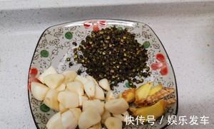 不一样的肉菜菜谱，干炒辣子兔丁，简单美味营养，超下饭，吃不够