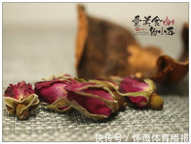 用玫瑰与陈皮煮一壶花茶,带来一天的好心情