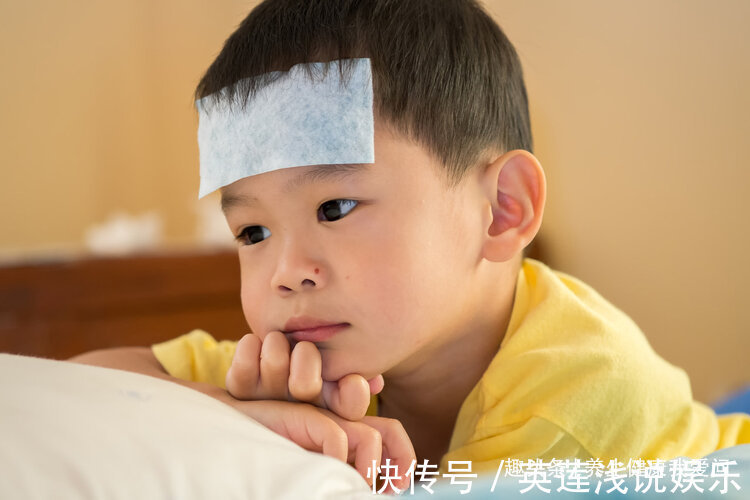 乙酰氨基酚|孩子发烧别着急,38.5℃以下自行处理,3个降温方法快速退烧