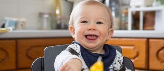 发育|周岁以内的宝宝,如果存在这四种表现,可能发育的比较迟缓