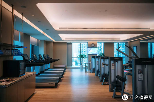 玫瑰|旅行其实很简单 篇九百八十七：入住送粉色玫瑰，整家酒店都是Pink！Pink！Pink！