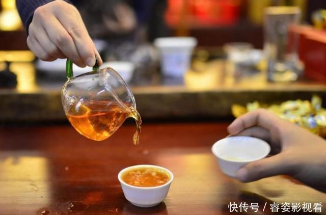 血糖偏高|一天一个水煮鸡蛋，对血糖偏高的人是好是坏？看完你会明白