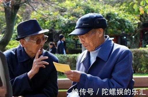 中老年|老年人想要晚年健康长寿,不是多走路和多睡觉,是坚持做这3件事