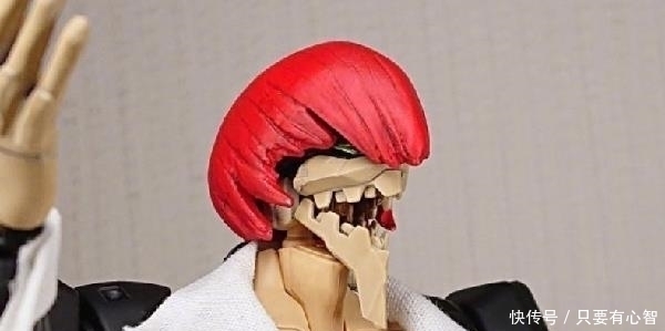 初号机|邪神手办再现,八神庵被初号机化,漫迷表示有点像城之内?