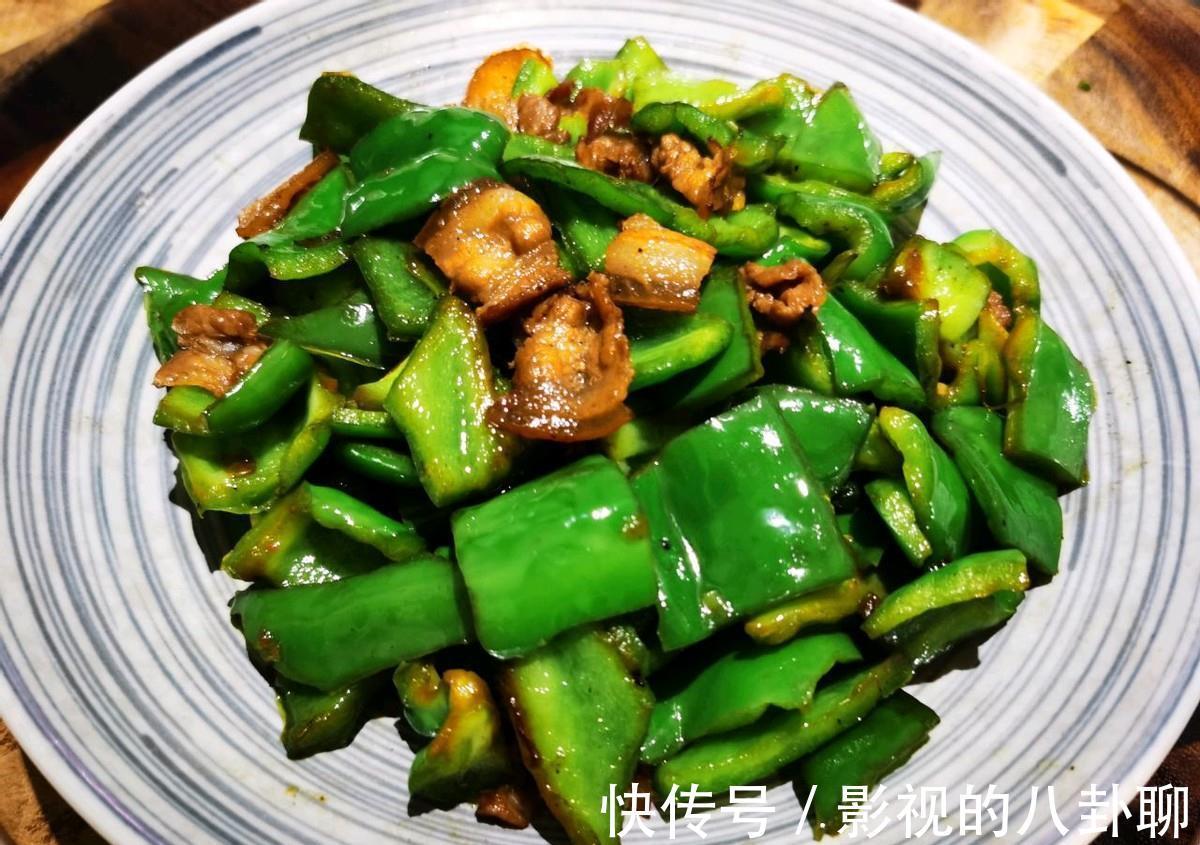 青椒|别看此菜不起眼,此菜是血液垃圾的“克星”,中老年人要多吃