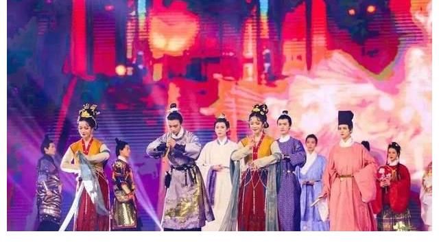 中秋晚會(huì)|央視中秋晚會(huì)被質(zhì)疑，晚會(huì)變歌唱會(huì)？邀請問題明星？期待河南衛(wèi)視