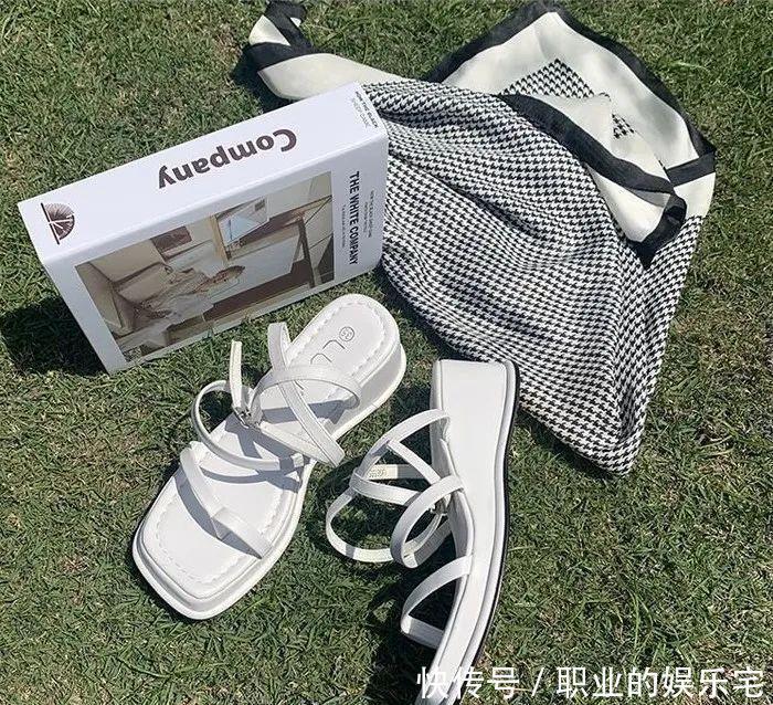 细带|是时候穿凉鞋了!今年流行这几款,清凉显脚小