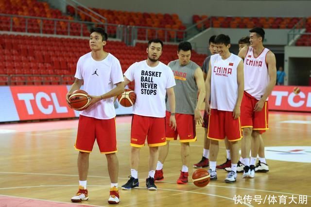 郭昊文|自知实力不够，郭昊文主动退出NBA选秀，并道出两大国内球员通病