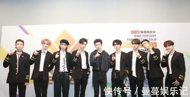 兄弟俩|双胞胎弟弟长期吃钙片,哥哥天天喝牛奶,3年后兄弟俩身高差距大