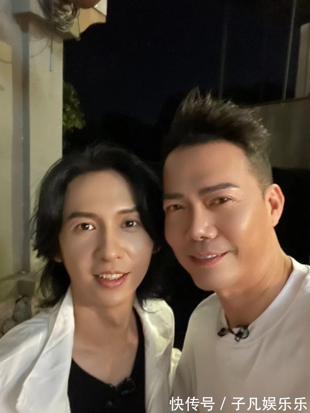 網(wǎng)友艷福不淺，《披荊斬棘的哥哥》哥哥們手機(jī)相冊(cè)私照曝光