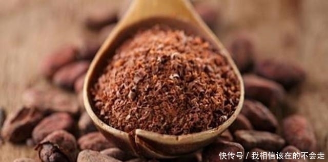 食物|在哺乳期,这几类食物要少吃,很容易影响母乳质量