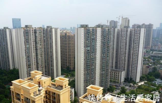 家人|家人都劝说顶楼不能买,我却选择了顶楼,如今住着比别墅还舒适