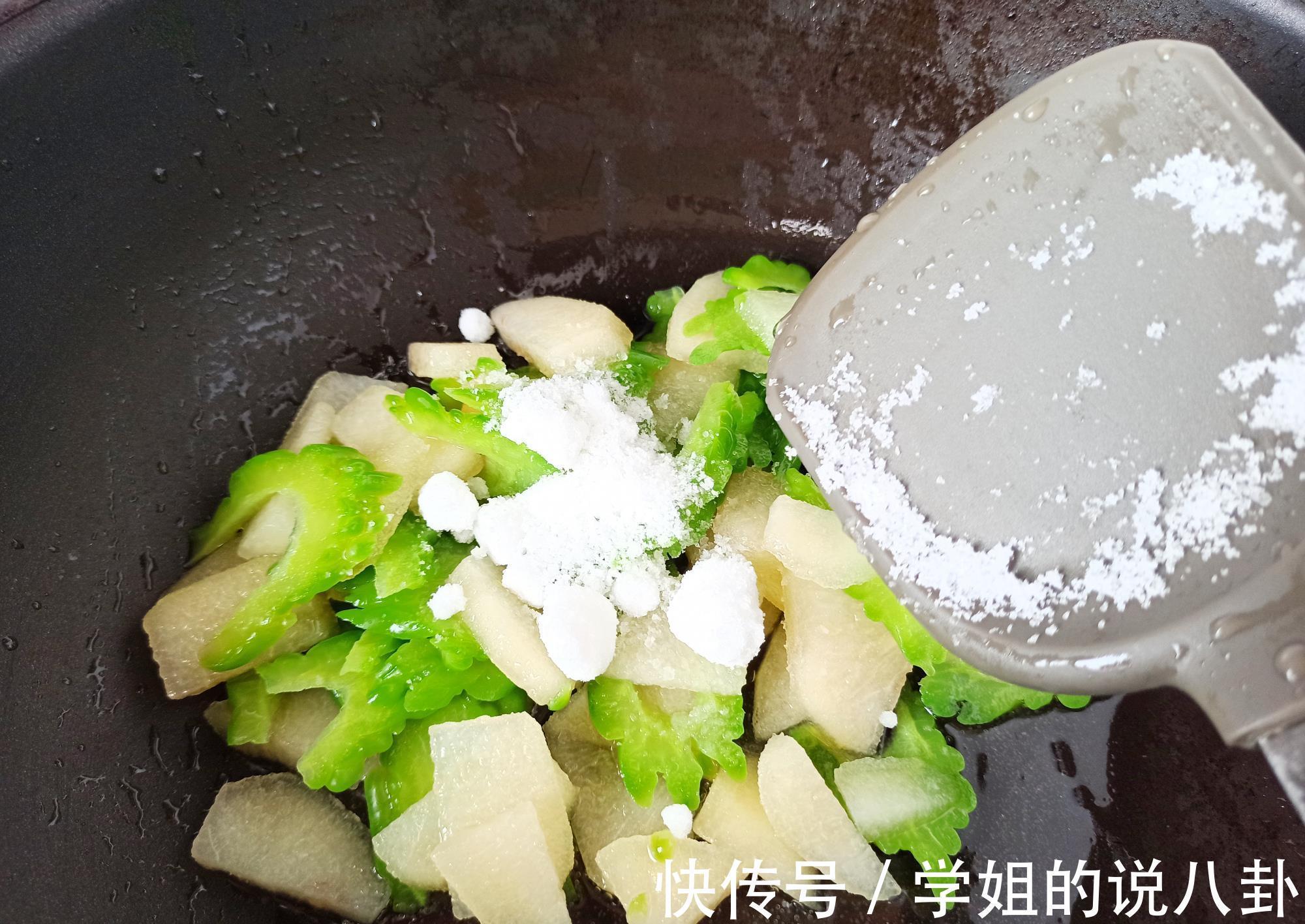 三伏天养生|三伏天养生，建议每天吃点清淡的，教你3种家庭小炒，健康度夏天