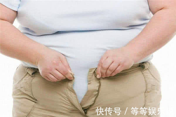 枇杷|湿气重的人注意,多吃3种水果,排出老湿毒,赶跑大肚腩