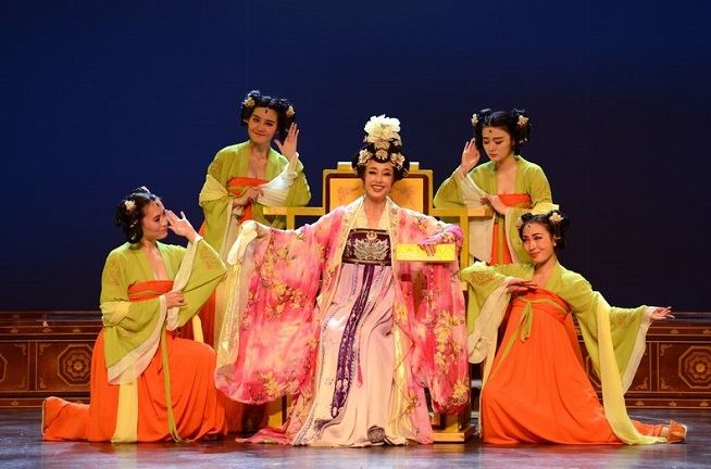 毛戈平！332场演出不设B角，刘晓庆版话剧《武则天》《风华绝代》即将登陆上海