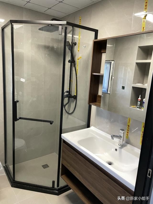 一家人|辛苦大半年终于完工，打造原木风效果，卫生间做干湿分离很实用