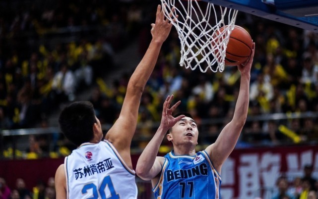 北京首钢|首钢第二签！王骁辉续约留队，林书豪获带刀护卫，雅尼斯不二人选