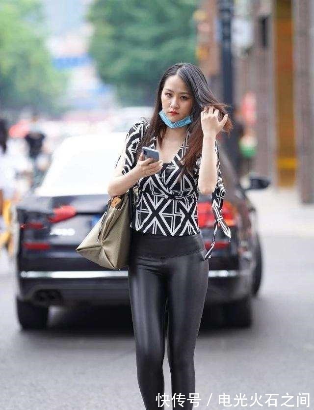 穿搭 光彩夺目的瑜伽裤穿搭尽显随性街头风,简约也是一种美,简单百搭!