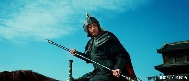 偃月|盘点史上最好听的五个冷兵器名称,青龙偃月刀第二,第一简直神作