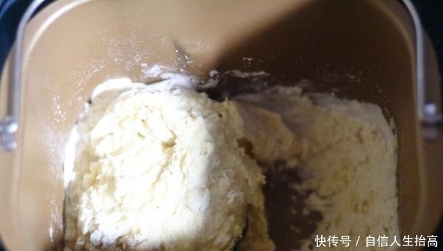想吃面包,不会做怎么办?跟我学,一键式做出柔软拉丝的美味面包