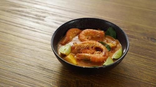 凤梨红咖喱|老公儿子最近就迷这三菜一汤,三天两头要吃,晚餐没2碗饭打不住