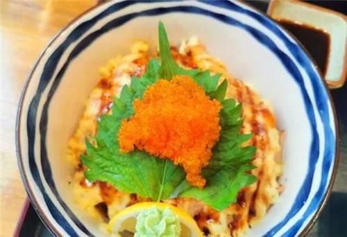 定食|吃遍大连-主食配菜小菜汤,一个盘内托出来,暖心的定食,丰富了你的肠胃~