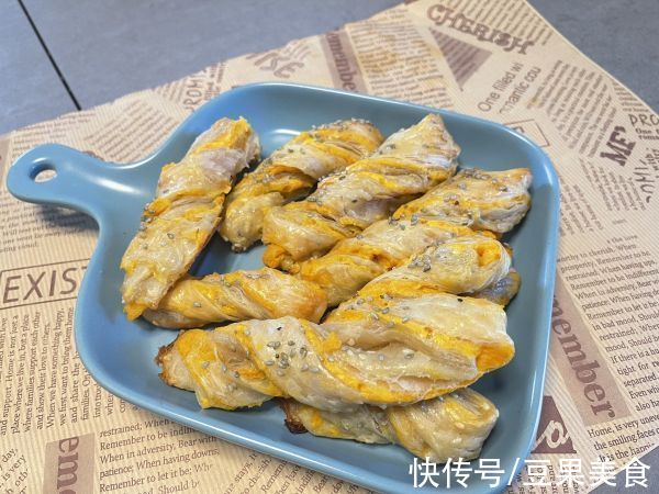 扭扭薯|儿童早餐 手抓饼制作 扭扭薯