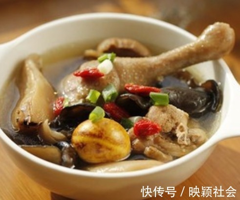 茶树菇|鸡汤不管怎么炖，2味料不要放，很多人不懂，难怪鸡汤又腥又难喝