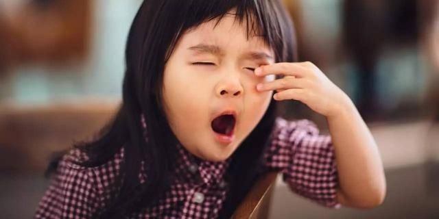 长高|孩子几点睡觉最好?要想孩子长高,抓住黄金睡眠时间,父母别忽视
