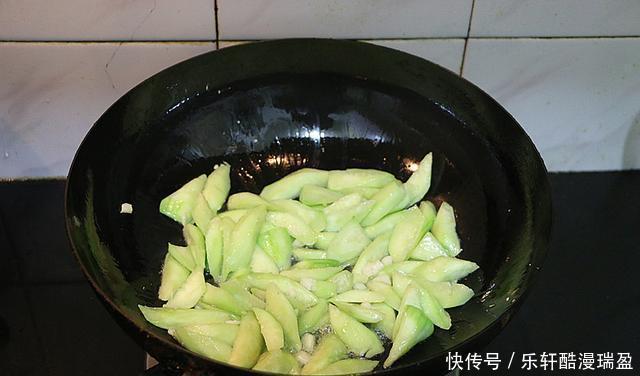 潔白|女性多喝這碗湯, 防止皮膚老化, 使皮膚潔白, 細嫩!