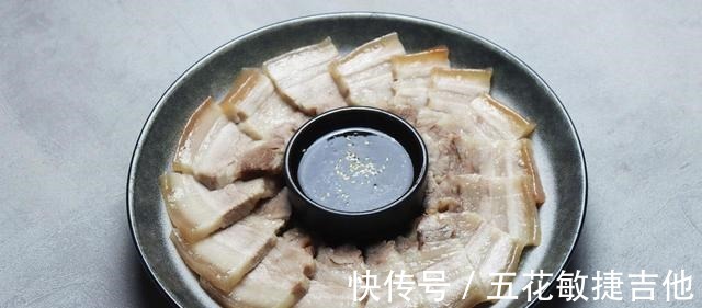 中秋|给中秋家宴换个新,原来“蒜泥白肉”一烀一切,才好吃,还不油腻!