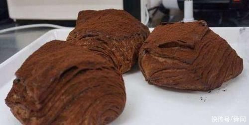 假如给你300万，让你吃4种食物不过不让玩手机，你愿意吗?