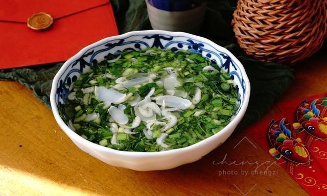 正月初七也称“人日”,记得吃七菜羹,每菜都有寓意,讨个好彩头