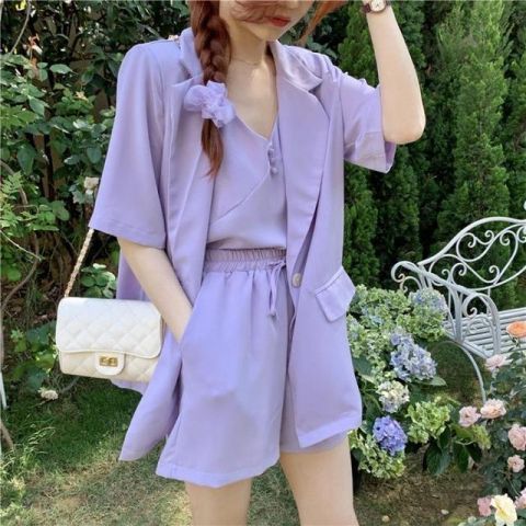 正式感|可甜可酷还超有范儿的西装短裤套装,时髦中带着一点小正式