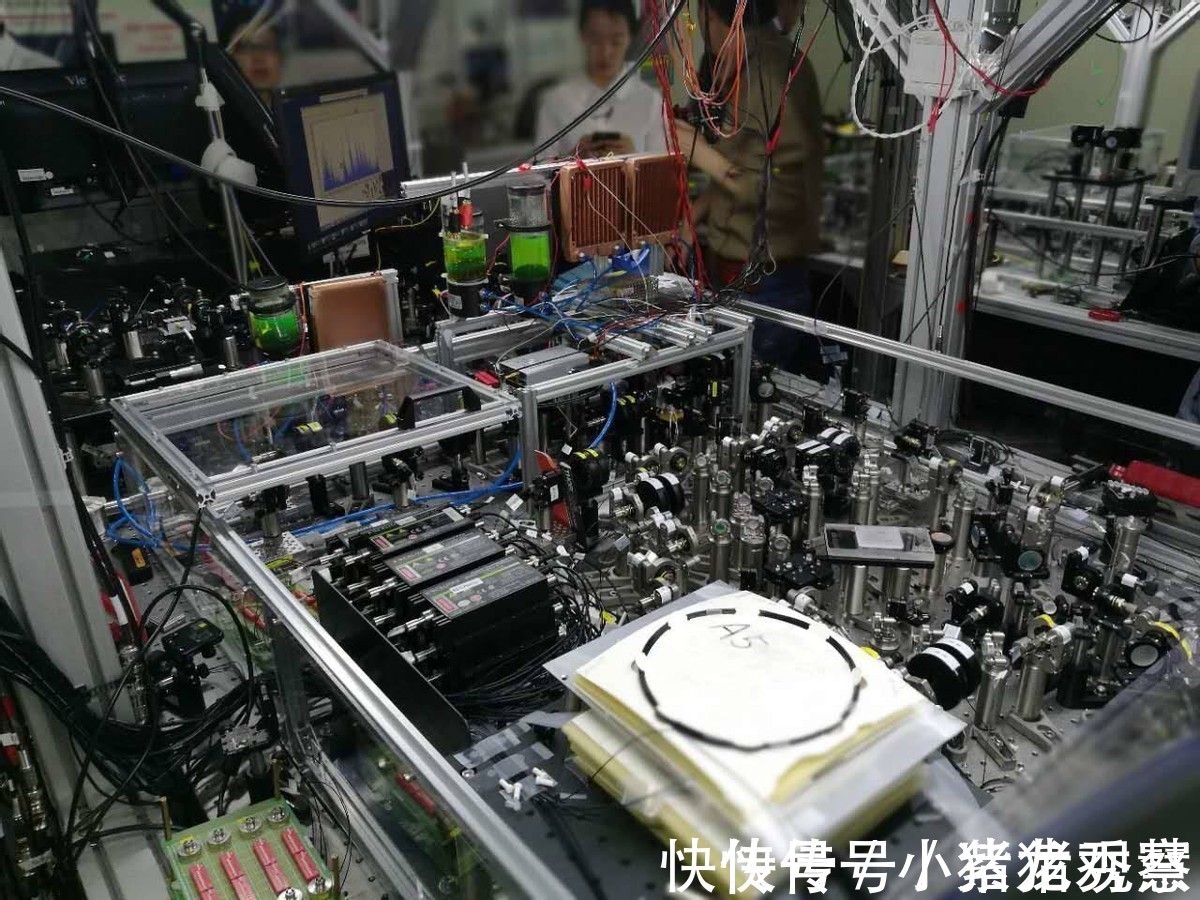 量子技术|中国量子计算机有多牛?比日本快了一亿亿亿倍,美专家吓坏了