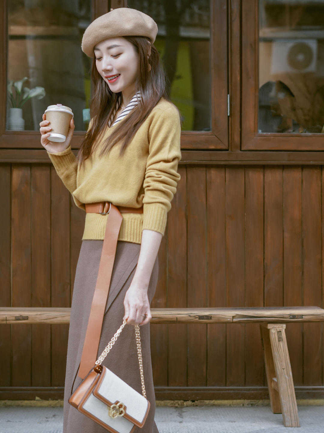 穿搭 穿衣打扮懂“配色”很重要,秋天穿“棕色”高级又洋气,成熟精致