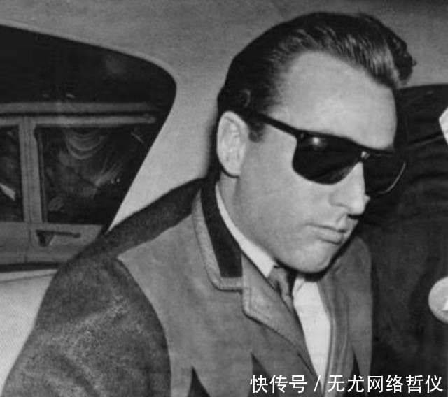 博物馆|三人去博物馆偷钻石,本想着是一场血雨腥风,结果连报警器都没响