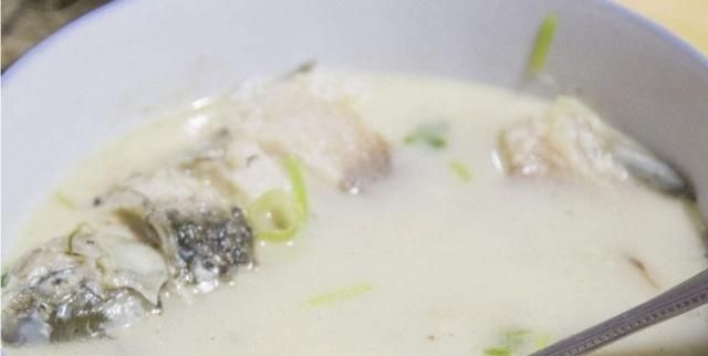 妈妈们|适合坐月子期间喝的四种汤,营养下奶又不容易发胖,产后妈妈必备