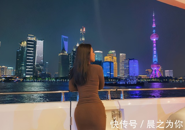 深蹲|01后成为健身后浪,健身3年腰臀比0.69,她是怎么做到的?