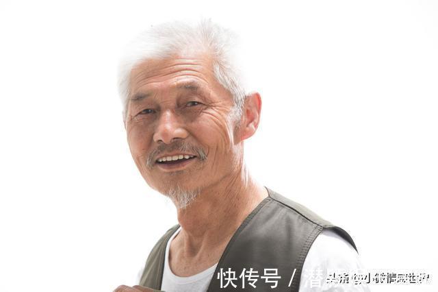 老伴儿|70大娘直言:孩子在家“啃老”不见的是坏事,引发很多老人共鸣
