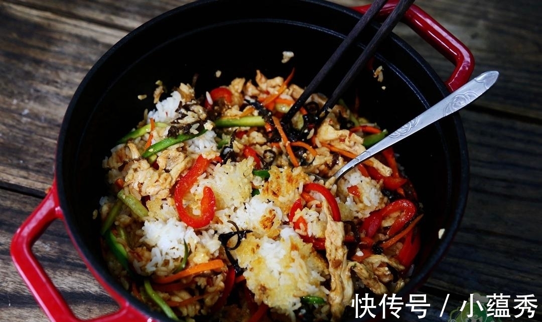 焦黄|最好吃的石锅拌饭! 焦黄的锅巴, 好吃的拌饭酱!