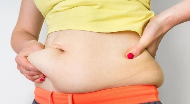 女性衰老,下半身先知若下半身有5种变化,说明开始走向衰老