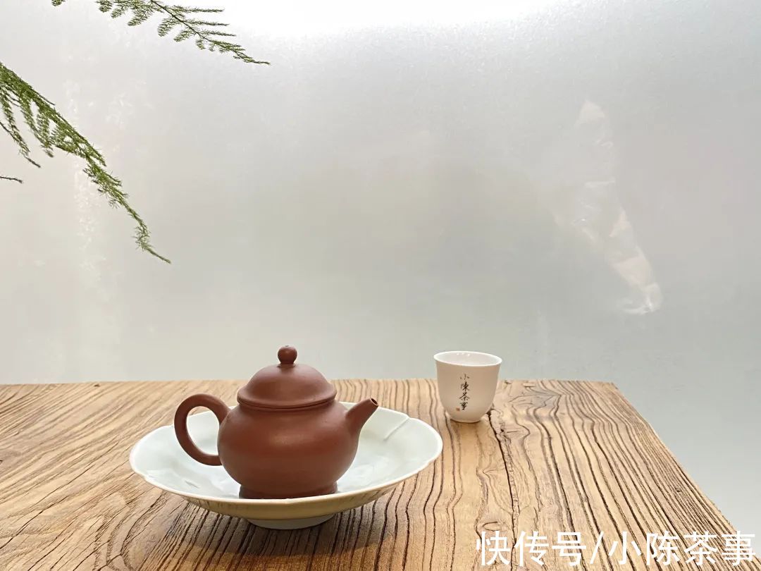 盖碗$3个方面分析，紫砂壶泡岩茶会苦的原因，很多人忽略了这个细节