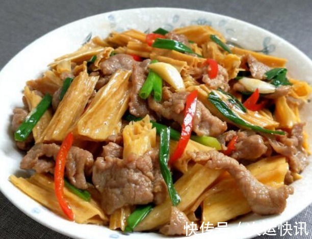 泡腐竹时，是用冷水还是热水很多人做错，难怪腐竹干硬不入味