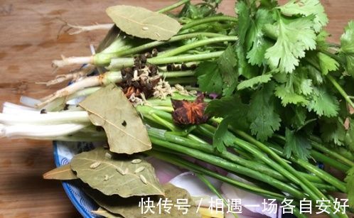 炸辣椒油时,很多人都做错了,难怪只辣不香!这才是正确的做法