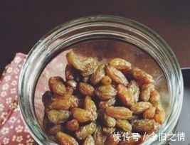 醋泡葡萄干|葡萄干和它一起泡，喝上7天，体内毒素扫光光，肝脏越来越干净！