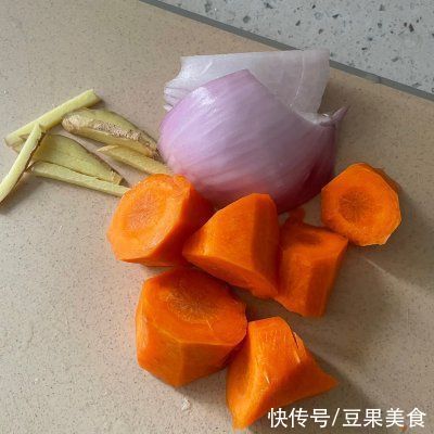 香浓满分!法式胡萝卜牛尾汤(烤箱版)