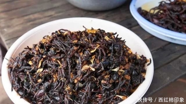 回国|英国小伙来中国,回国后跟朋友哭诉不要信中国人的“美食”