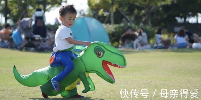 特斯拉|动物出没,小孩跑过:自动驾驶拼尽全力想突破的“边缘”是什么?
