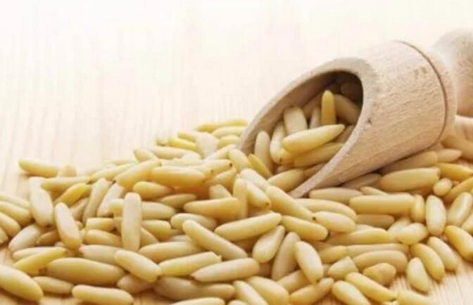 经常吃坚果, 你的身体会收获到这些好处, 别错过了!